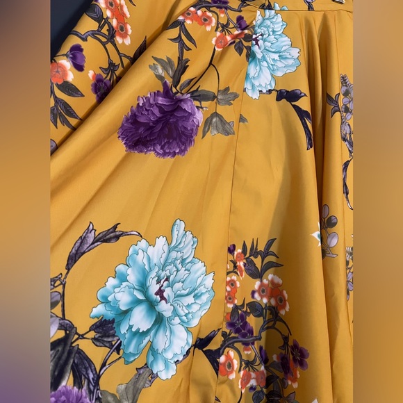 ModCloth Fervour Ikebana Circle Skirt Size Small - Picture 5 of 5